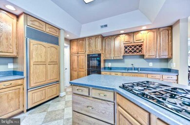 12856 Parapet Way, Herndon, VA 20171 - photo 3