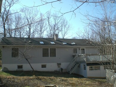 210 Aspen Dr, Milford, PA 18337 - photo 4