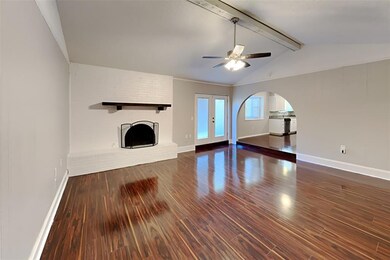 2304 Warwick Ct, Bedford, TX 76022 - photo 5