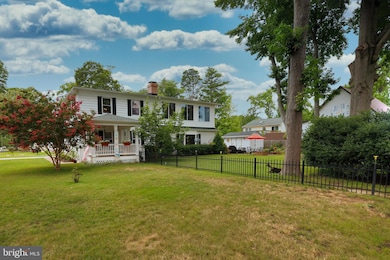 19 7th St, Colonial Beach, VA 22443 - photo 2