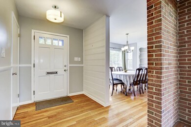 2002 Prices Ln, Alexandria, VA 22308 - photo 3
