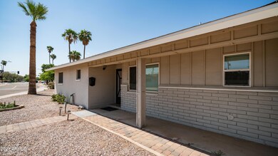 220 North Comanche Drive-5