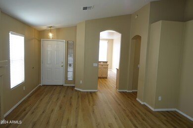 5060 W Glenview Place, Chandler, AZ 85226 - photo 2