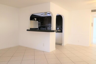 272 Norwich N unit L, West Palm Beach, FL 33417 - photo 2