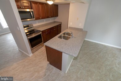 310 Thayer Ct, Newark, DE 19702 - photo 7