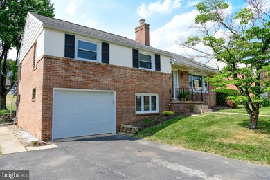 206 W 39th St, Reading, PA 19606 - photo 4