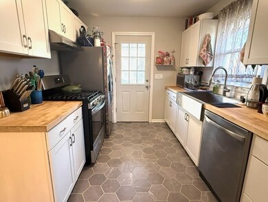 270 Andrassy Ave, Fairfield, CT 06824 - photo 3