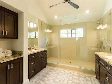 730 W 41st St, Houston, TX 77018 - photo 5