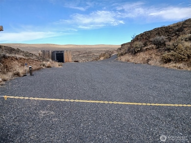 566 Ashwood Place, Ephrata, WA 98858 - photo 2