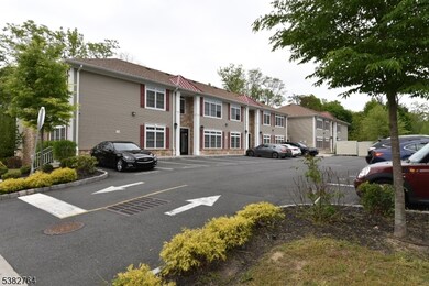 195 W Scott Ave unit 205, Rahway, NJ 07065 - photo 3