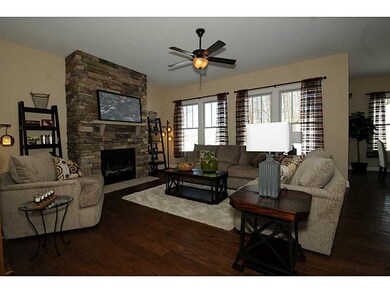 Entry/Foyer.