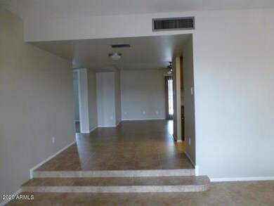 Dining Area/FR