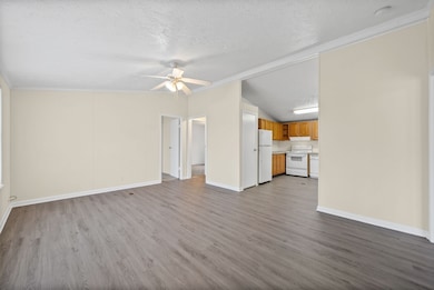 104 Hercules Ct, Oak Grove, KY 42262 - photo 2