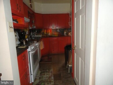 135 W 4th St, Palmyra, NJ 08065 - photo 4