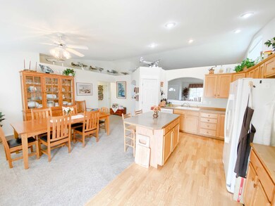 63062 Desert Sage St, Bend, OR 97701 - photo 5