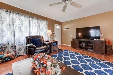 4053 Vine Ave SE, Cedar Rapids, IA 52403 - photo 5