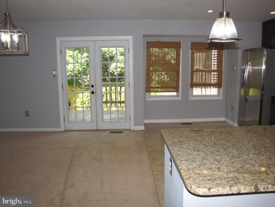 9502 Poplar Leaf Ct, Fairfax, VA 22031 - photo 5