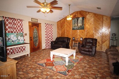 Living Rm