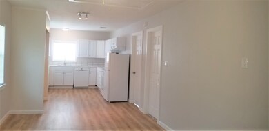 2504 Avenue F, Rosenberg, TX 77471 - photo 4