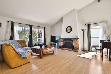 7715 Cortina Ct, Carlsbad, CA 92009 - photo 4