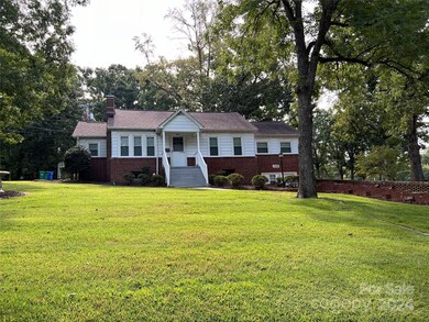 112 Linwood Dr, Albemarle, NC 28001 - photo 3