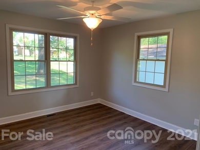 232 W Edison Dr, Statesville, NC 28625 - photo 6