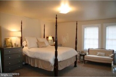 405 N Charles St unit E, Baltimore, MD 21201 - photo 2