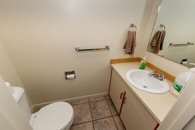 22 Highland Green Ln, Merrimack, NH 03054 - photo 2