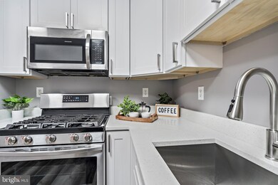 8212 Barrington Ct, Severn, MD 21144 - photo 6