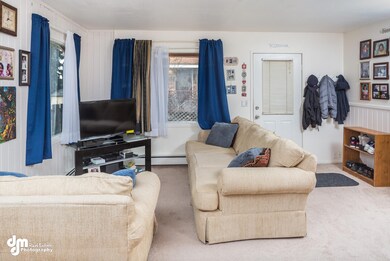 Top Unit Livingroom