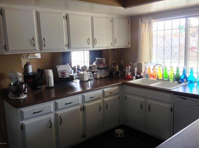 4311 N 79th Dr, Phoenix, AZ 85033 - photo 7