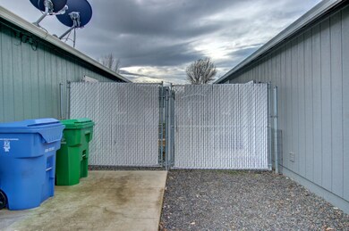 IMG_9638_39_40_tonemapped