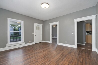 811 W Brower St-7