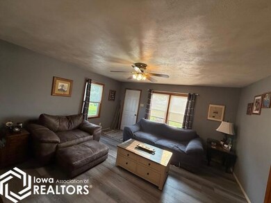 107 Turner Ave, Wever, IA 52658 - photo 5