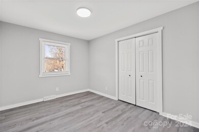 1433 S Ridge St, Shelby, NC 28152 - photo 4