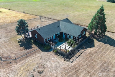 549 Davis Bay Rd, Lopez Island, WA 98261 - photo 2