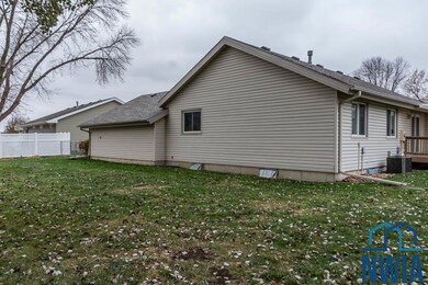2407 Carlisle Rd, Sergeant Bluff, IA 51054 - photo 5