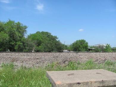 110 Huntington Rd, Rosenberg, TX 77471 - photo 4