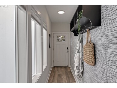 7612 N Mississippi Ave, Portland, OR 97217 - photo 2