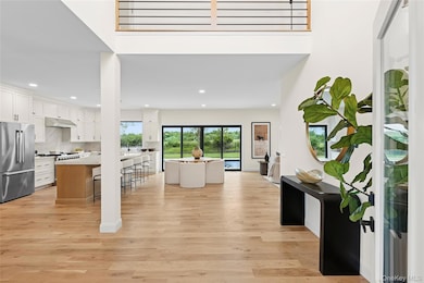 2820 Stanley Rd, Mattituck, NY 11952 - photo 2