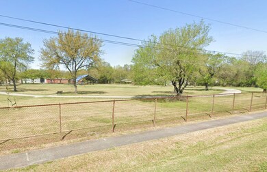 7222 Philibert Ln, Houston, TX 77028 - photo 2