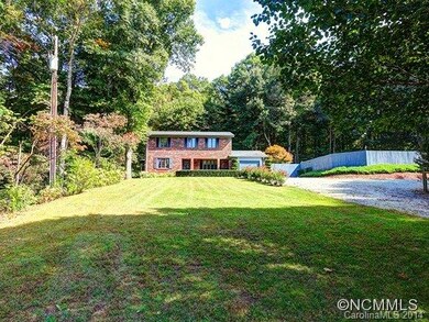 163 Mulberry Hill Dr, Hendersonville, NC 28792 - photo 2