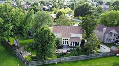 5645 Lakecrest Dr, Shawnee, KS 66218 - photo 2