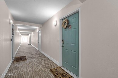 1-web-or-mls-2046 E Beach Blvd apt 1