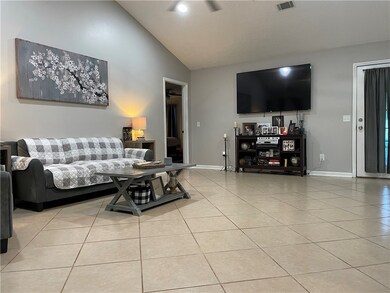 6605 Southside Dr, Blackshear, GA 31516 - photo 4