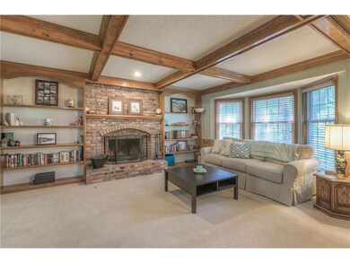 9242 Twilight Ln, Lenexa, KS 66219 - photo 6