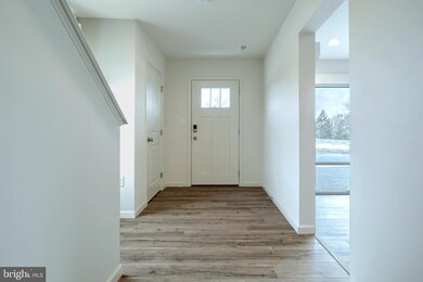 4363 Blackburn Dr, Stewartstown, PA 17363 - photo 7