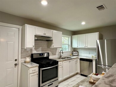 607 Bluebonnet Dr, Hurst, TX 76053 - photo 7