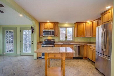 50 Ledge Hill Rd, West Roxbury, MA 02132 - photo 4