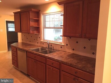 564 Temperance Ln, Warminster, PA 18974 - photo 6